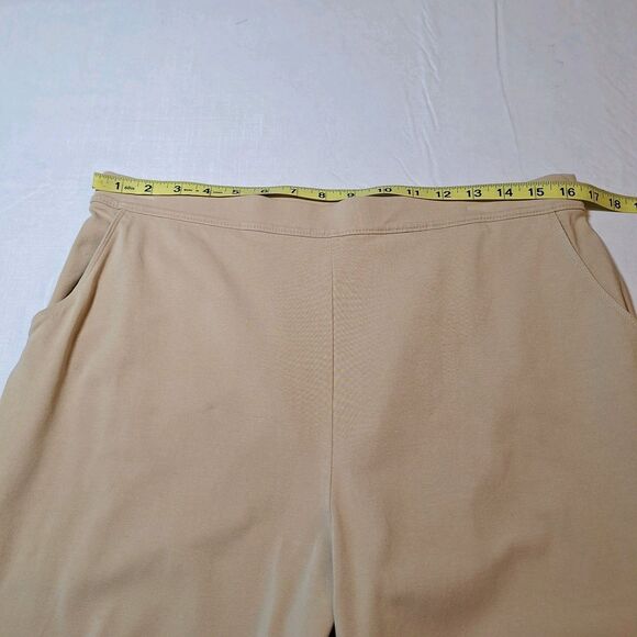 L.L. Bean Beige Tan Cropped Capri Straight Leg Pants Stretch Loungewear Size L - Picture 5 of 13